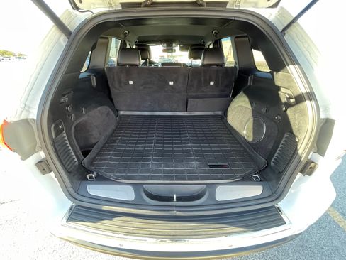 Used 2014 Jeep Grand Cherokee Limited image 10