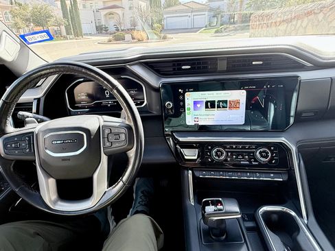 Used 2022 GMC Sierra 1500 Denali w/ Denali Reserve Package image 32