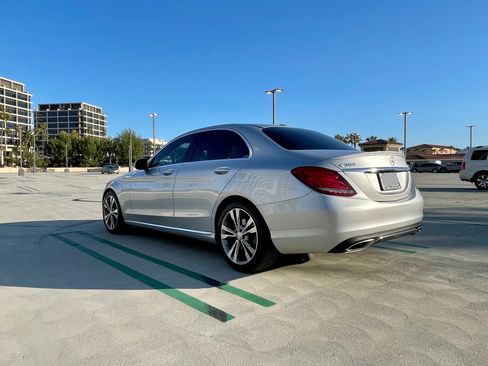Used 2016 Mercedes-Benz C 300 Sedan image 7