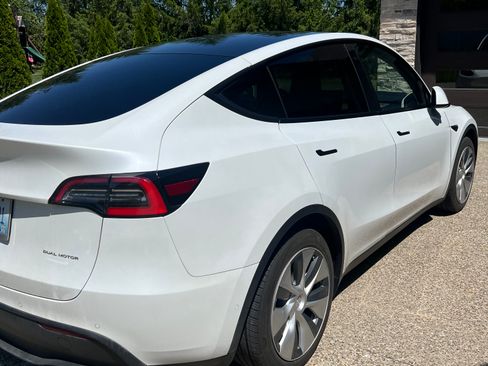 Used 2020 Tesla Model Y Long Range AWD/4WD image 6