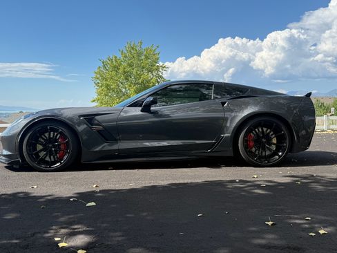Used 2017 Chevrolet Corvette Grand Sport RWD image 4