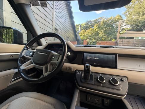 Used 2020 Land Rover Defender 110 S AWD/4WD image 24