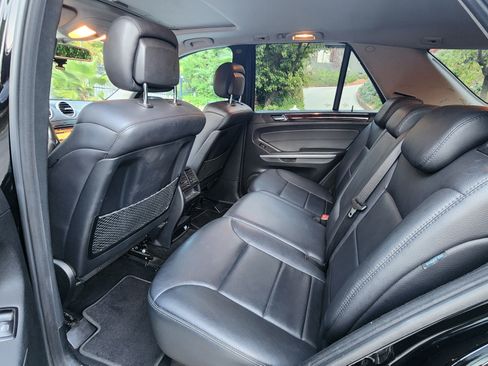 Used 2010 Mercedes-Benz ML 550 4MATIC image 11