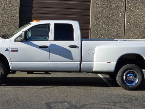 Used 2008 Dodge Ram 3500 Truck SLT w/ Trailer Tow Group image 4