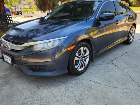Used 2018 Honda Civic LX image 2