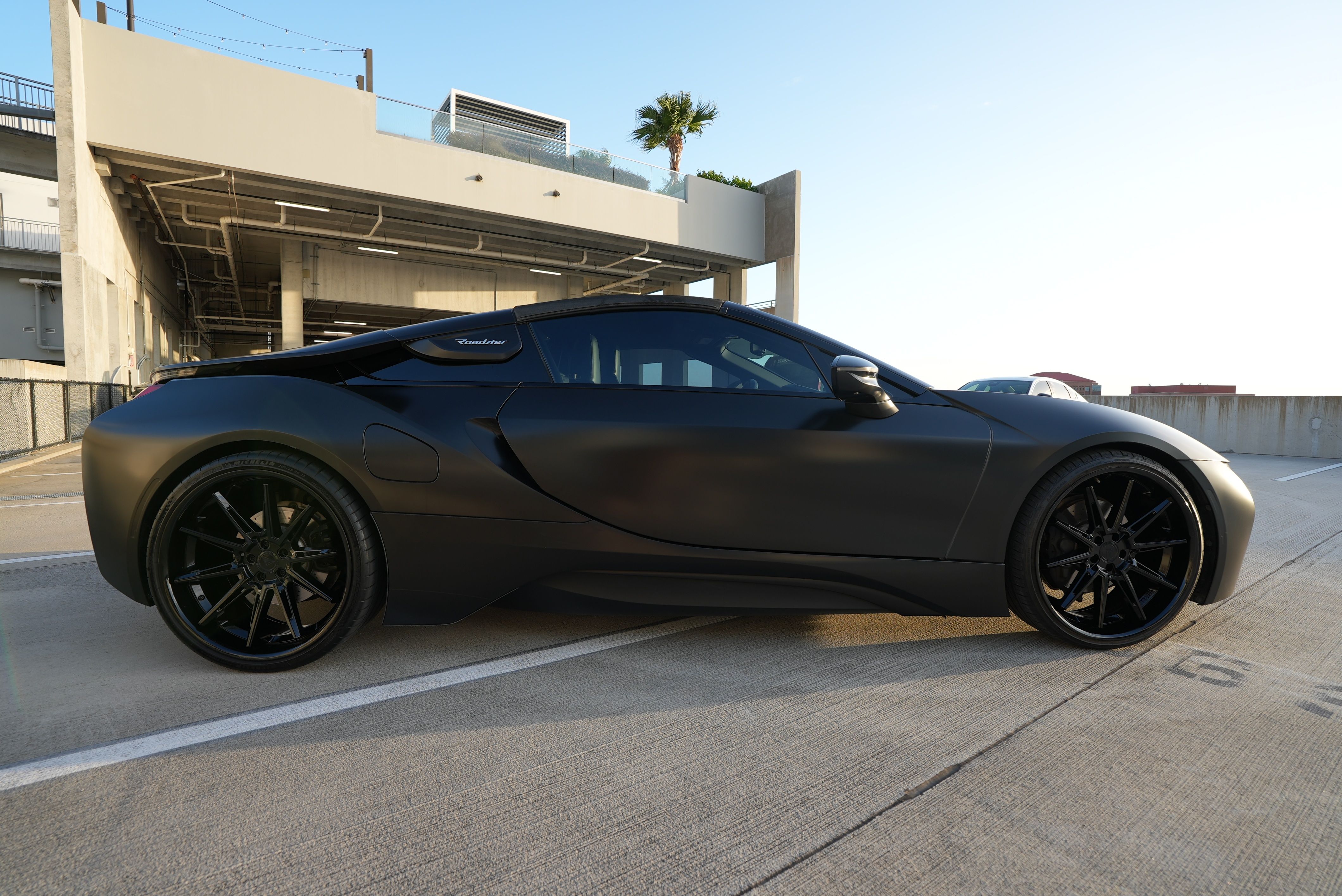 Used 2019 BMW i8 Roadster AWD/4WD image 8