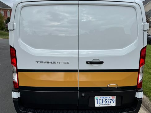 Used 2024 Ford Transit 150 Low Roof RWD image 4
