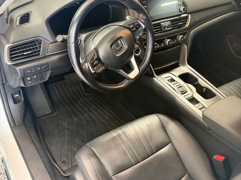 Used 2020 Honda Accord Touring image 20