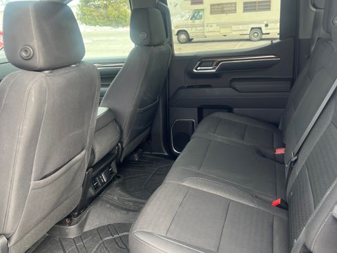 Used 2023 Chevrolet Silverado 1500 LT w/ Convenience Package II image 11