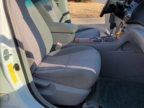 Used 2009 Toyota Highlander Hybrid image 10