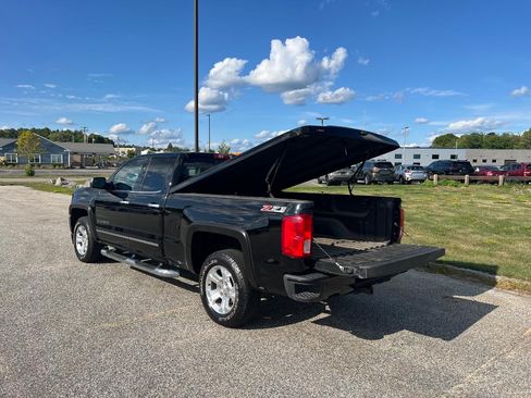 Used 2016 Chevrolet Silverado 1500 LTZ Z71 w/ LTZ Plus Package AWD/4WD image 17