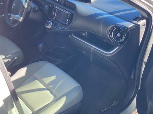 Used 2015 Toyota Prius C Four image 6