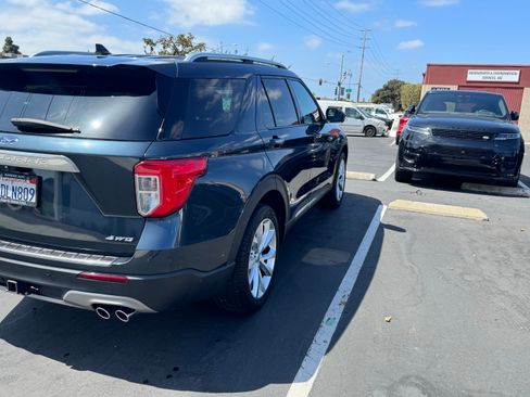 Used 2022 Ford Explorer Platinum w/ Equipment Group 601A AWD/4WD image 10