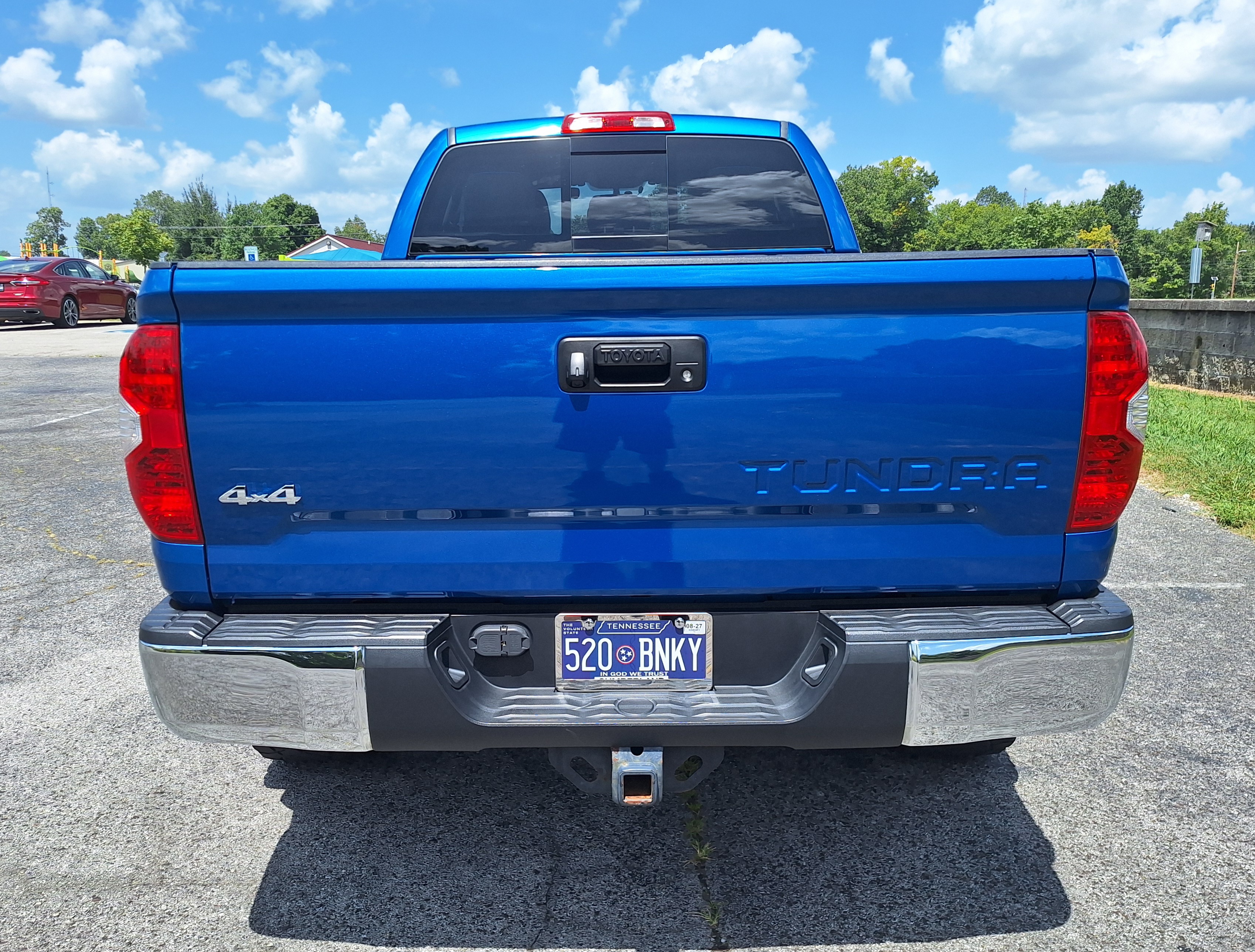 Used 2017 Toyota Tundra SR5 w/ SR5 Upgrade Package AWD/4WD image 9