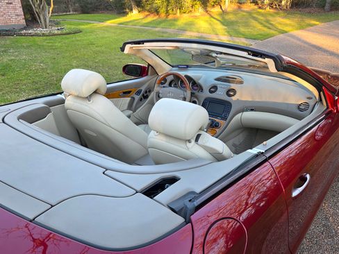 Used 2005 Mercedes-Benz SL 600 image 5