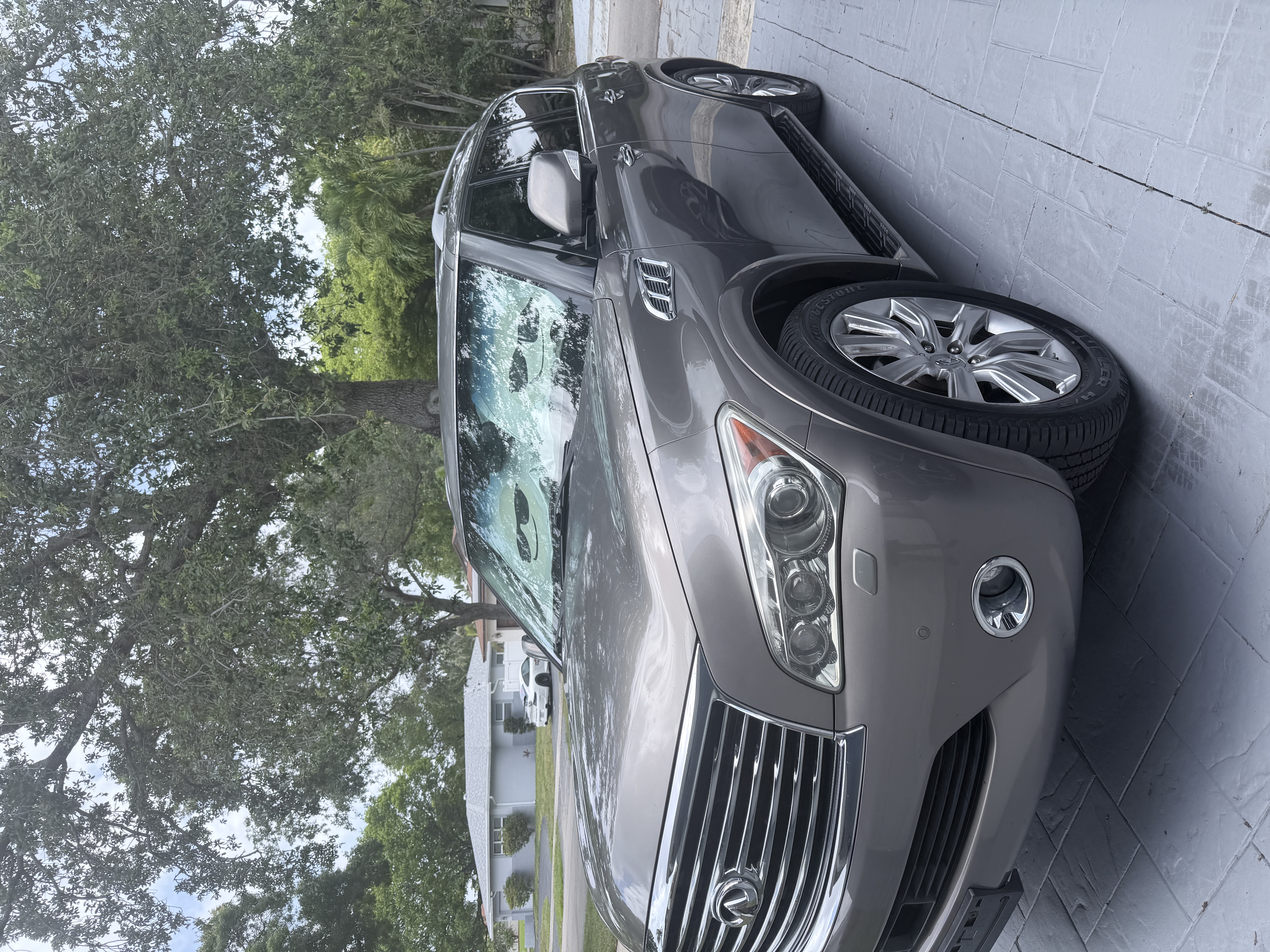 Used 2013 INFINITI QX56 4WD w/ Deluxe Touring Pkg image 1
