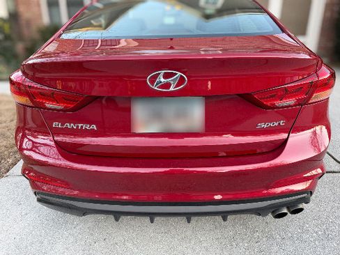 Used 2017 Hyundai Elantra Sport w/ Sport Premium Package 06 image 4