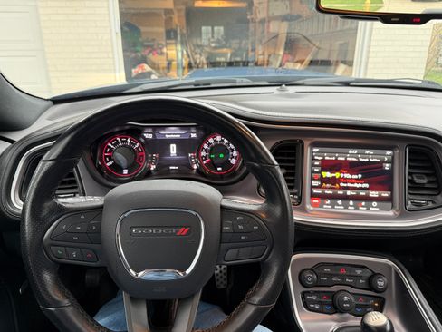 Used 2021 Dodge Challenger R/T w/ Plus Package image 8