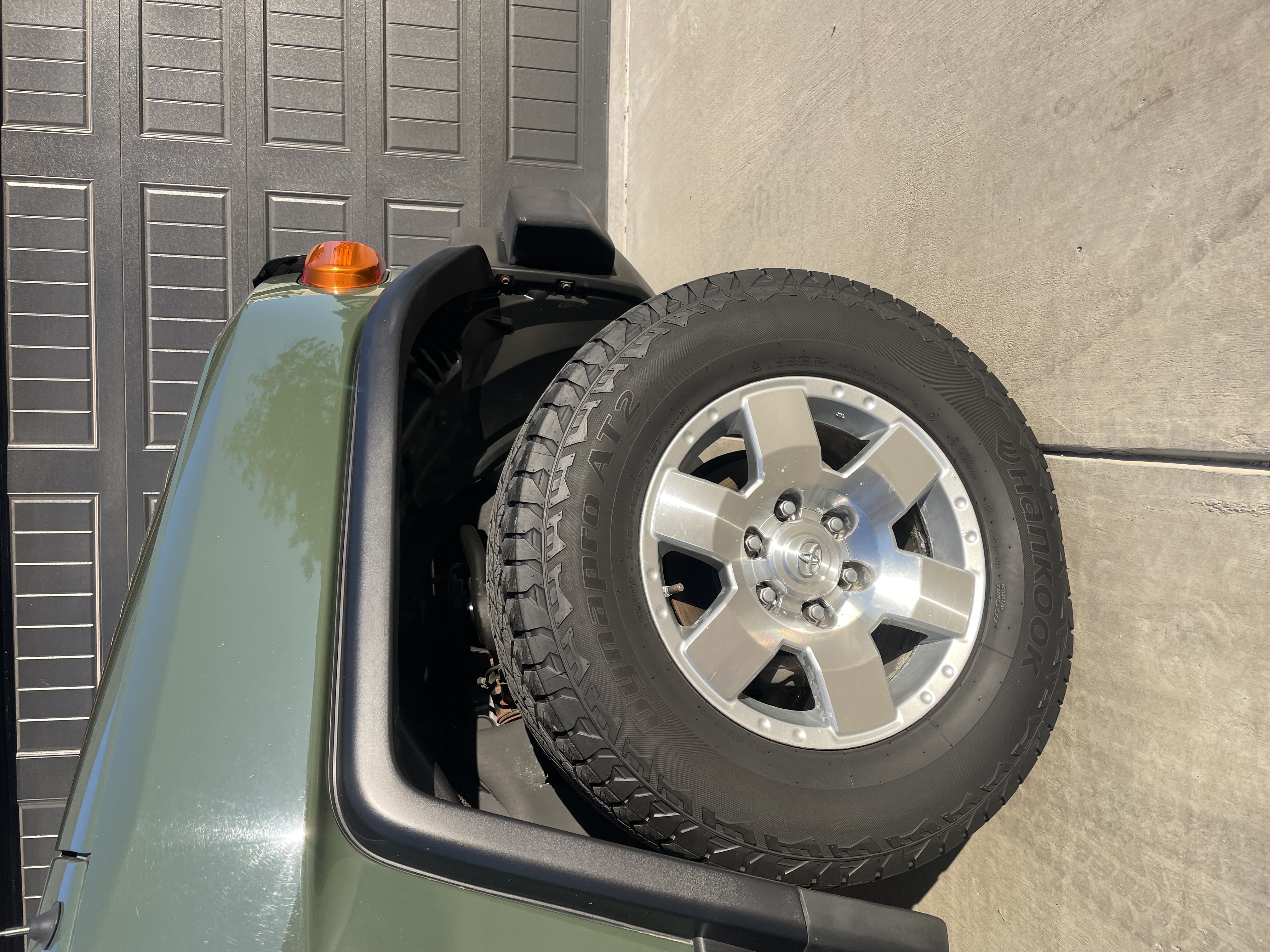 Used 2010 Toyota FJ Cruiser 4WD image 13