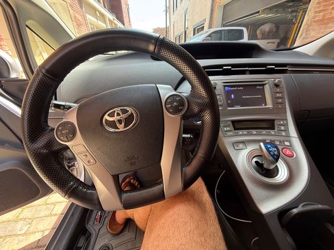 Used 2015 Toyota Prius Two FWD image 11