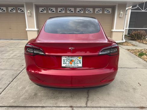 Used 2018 Tesla Model 3 Long Range image 9