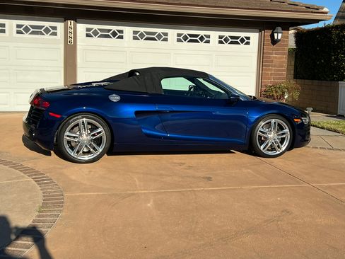 Used 2014 Audi R8 V8 w/ Full Leather Package image 8