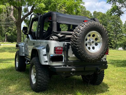 Used 2003 Jeep Wrangler Rubicon AWD/4WD image 6