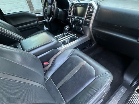 Used 2015 Ford F150 Platinum w/ Equipment Group 701A Luxury image 31