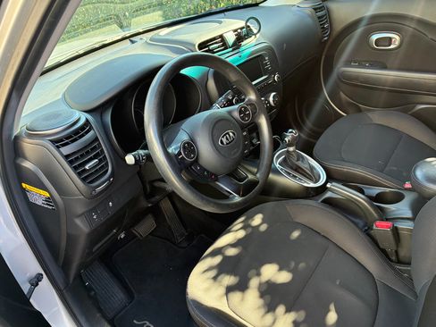 Used 2018 Kia Soul image 6
