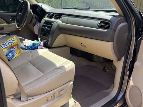 Used 2013 Chevrolet Tahoe LT w/ Suspension Package, Off-Road AWD/4WD image 9