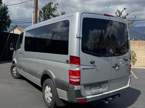 Used 2012 Mercedes-Benz Sprinter 2500 image 4