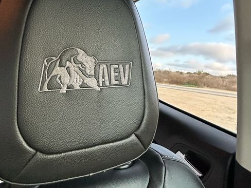 Used 2021 Chevrolet Colorado ZR2 w/ Colorado ZR2 Bison Edition AWD/4WD image 21