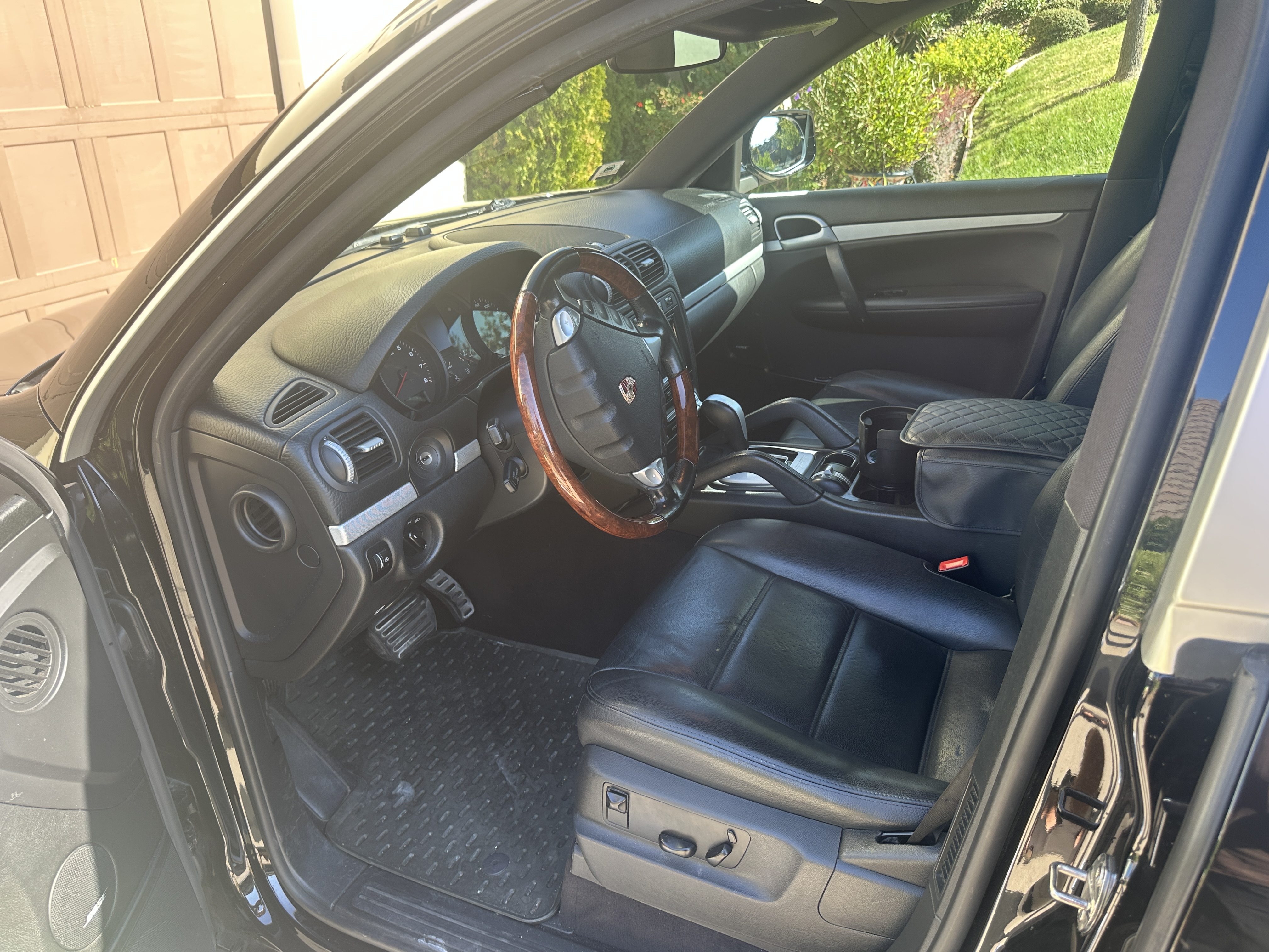 Used 2008 Porsche Cayenne AWD/4WD image 10
