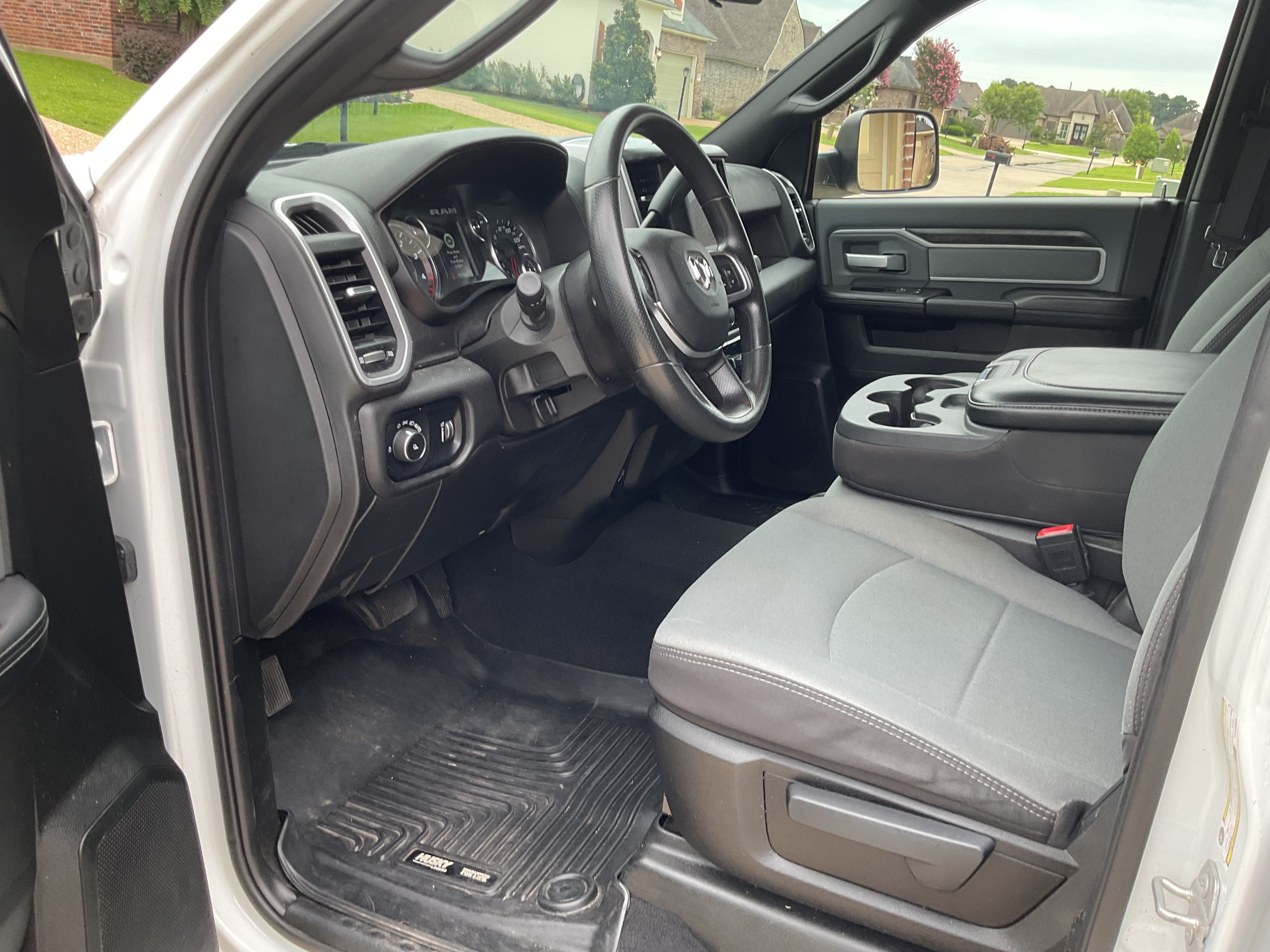 Used 2022 RAM 2500 Big Horn AWD/4WD image 16