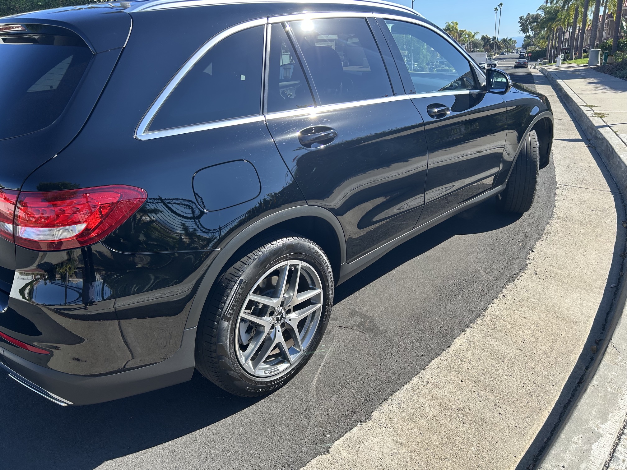 Used 2019 Mercedes-Benz GLC 300 image 5