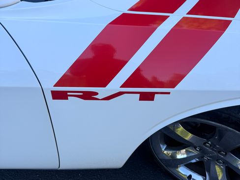 Used 2013 Dodge Challenger R/T RWD image 11