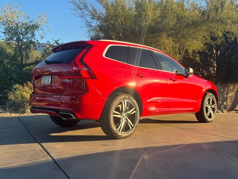 Used 2018 Volvo XC60 T6 R-Design w/ Convenience Package image 16