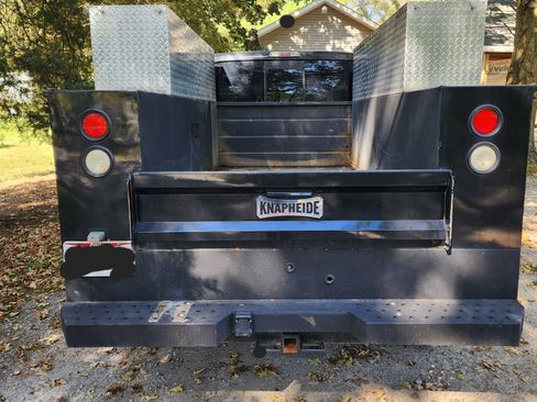 Used 2015 Ford F350 XLT w/ XLT Premium Package image 5