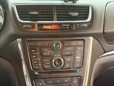 Used 2015 Buick Encore Premium image 12