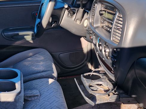 Used 2005 Toyota Tundra Limited image 1