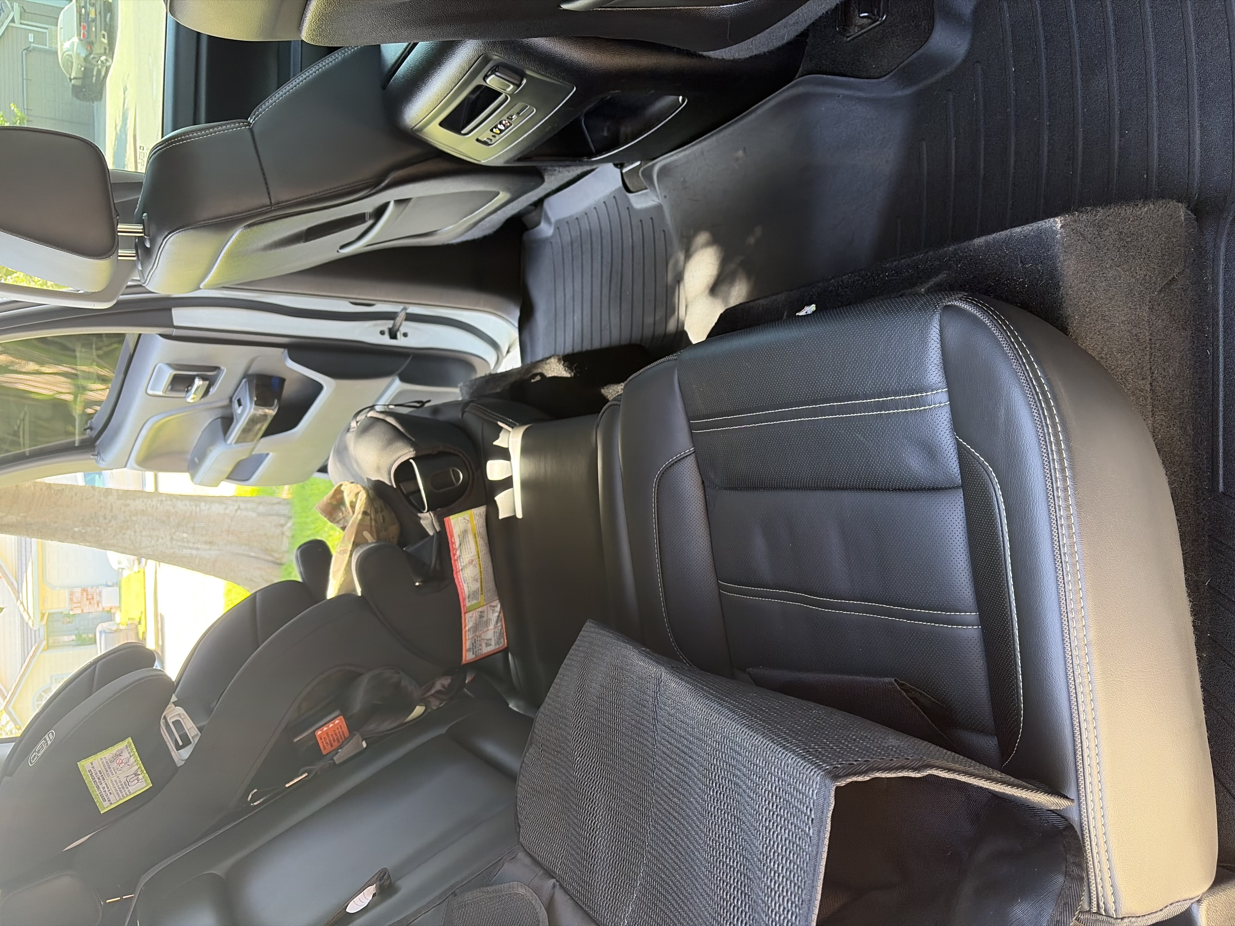 Used 2015 GMC Sierra 2500 Denali w/ Duramax Plus Package AWD/4WD image 1