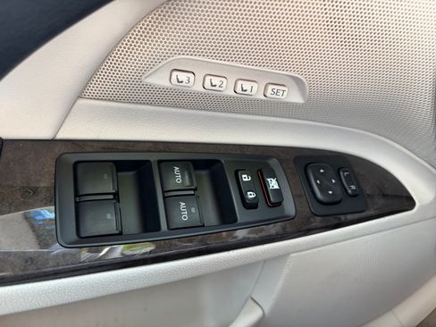 Used 2010 Lexus IS 250C RWD image 32
