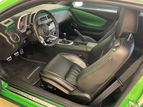 Used 2011 Chevrolet Camaro SS w/ RS Package image 4