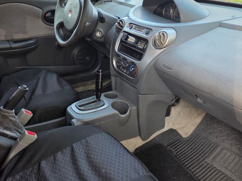 Used 2004 Saturn ION Level 2 image 17