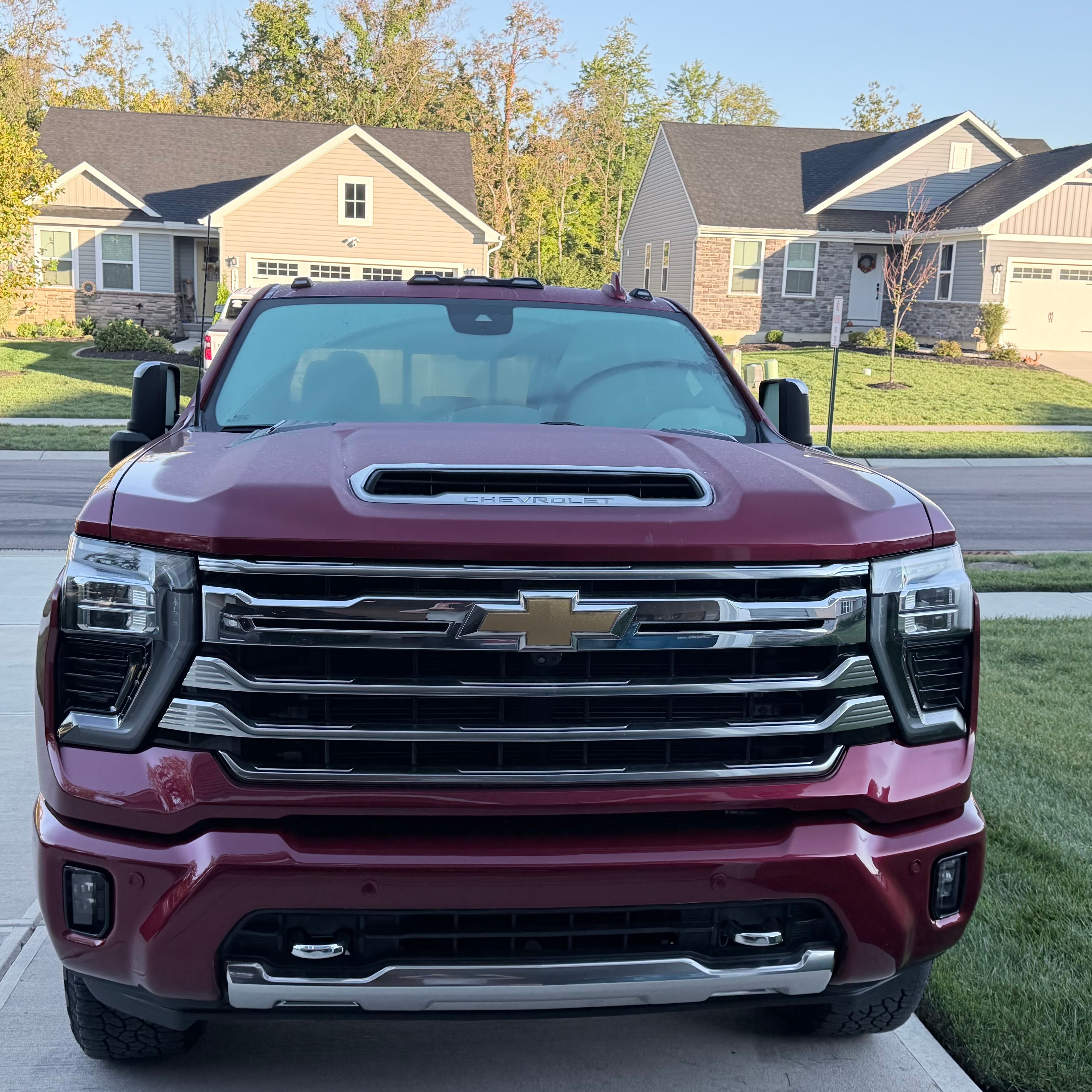 Used 2024 Chevrolet Silverado 3500 High Country w/ High Country Premium Package AWD/4WD image 2
