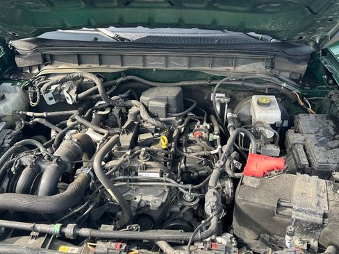 Used 2022 Ford Bronco Big Bend image 2