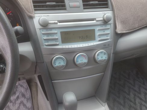 Used 2008 Toyota Camry LE image 11