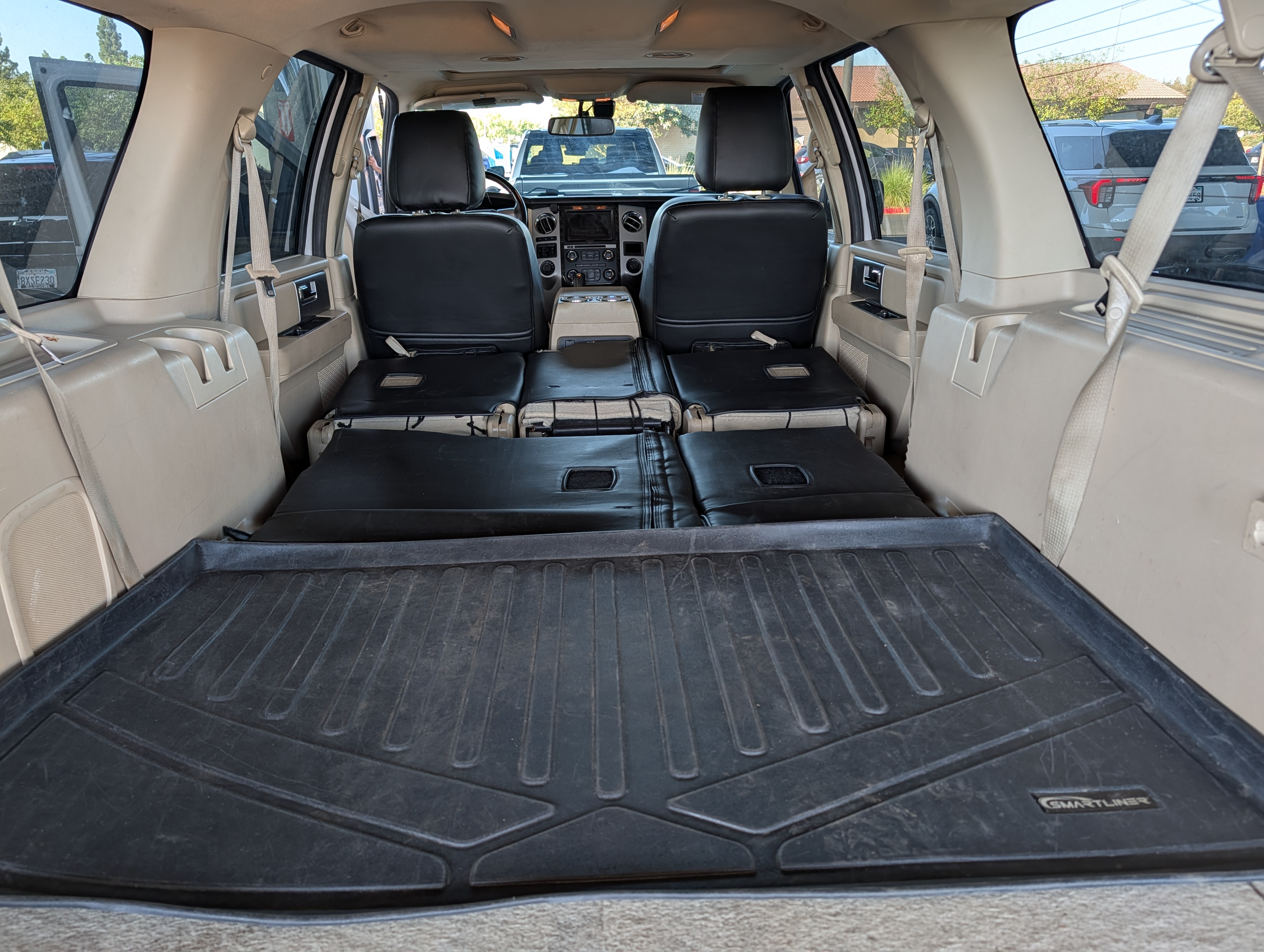 Used 2015 Ford Expedition EL Limited w/ Equipment Group 301A AWD/4WD image 12