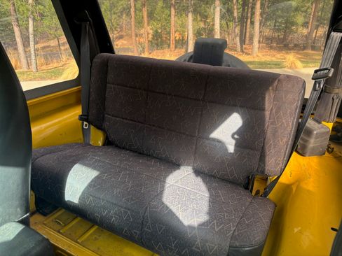 Used 2002 Jeep Wrangler X image 12