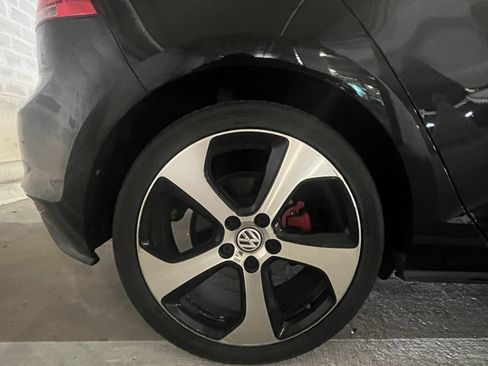 Used 2017 Volkswagen GTI S image 14